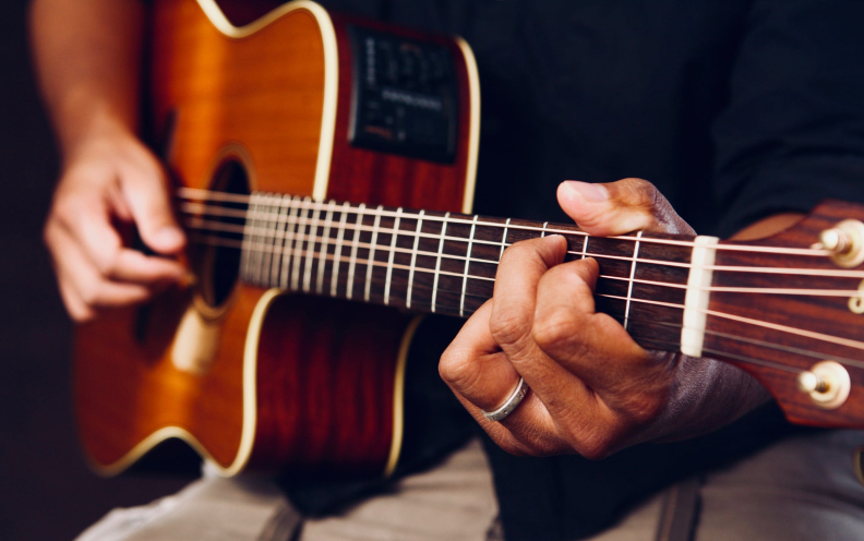 10 most easy steps to master chord progression in guitar.